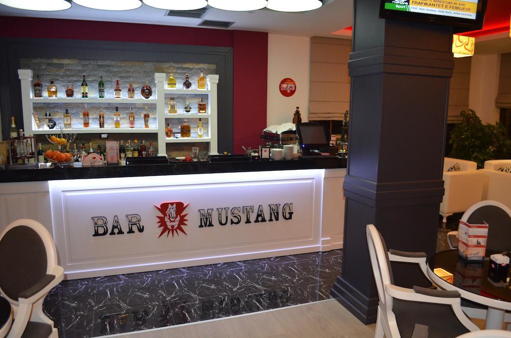 Hotel Mustang Vasqarr Buitenkant foto