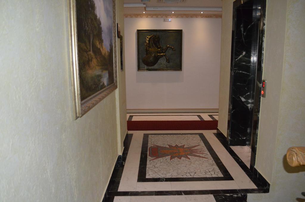 Hotel Mustang Vasqarr Buitenkant foto