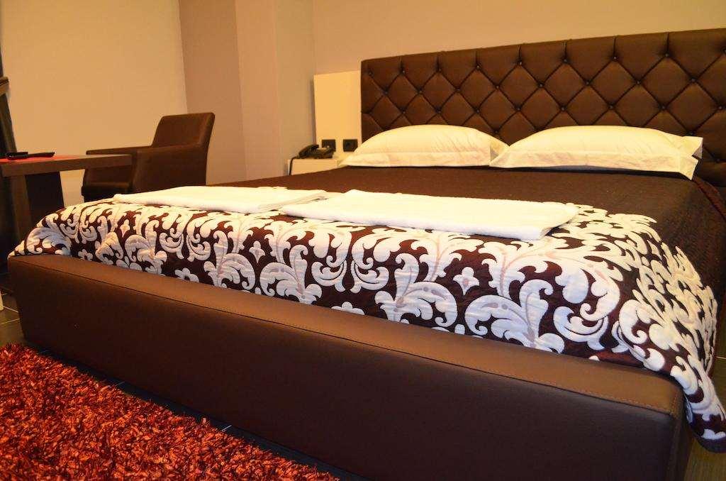 Hotel Mustang Vasqarr Kamer foto