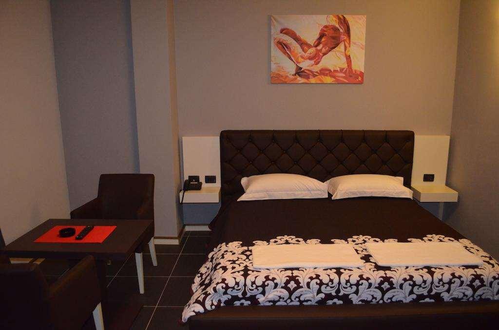 Hotel Mustang Vasqarr Kamer foto